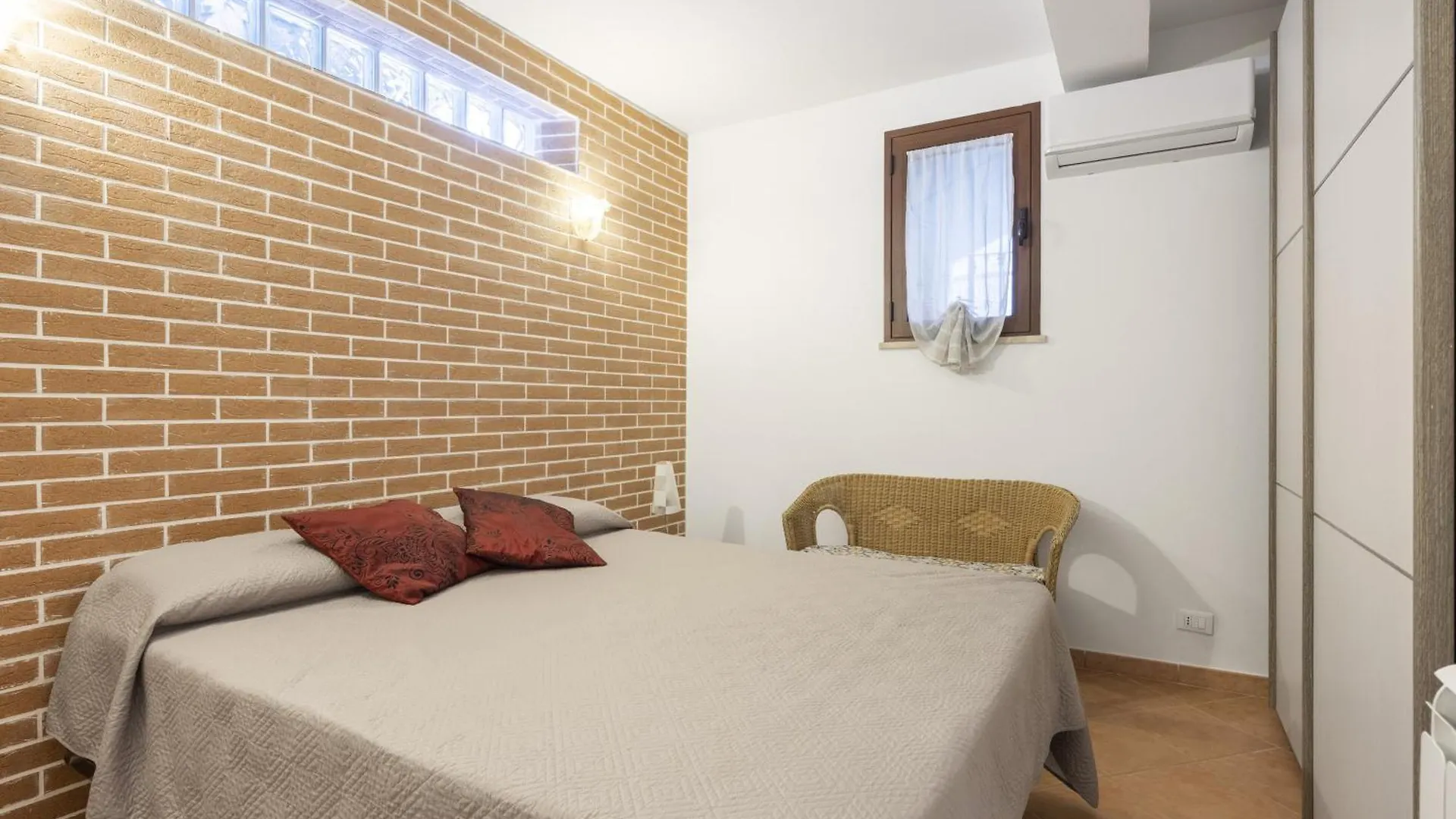Apartment Alloggi Tifone Palermo